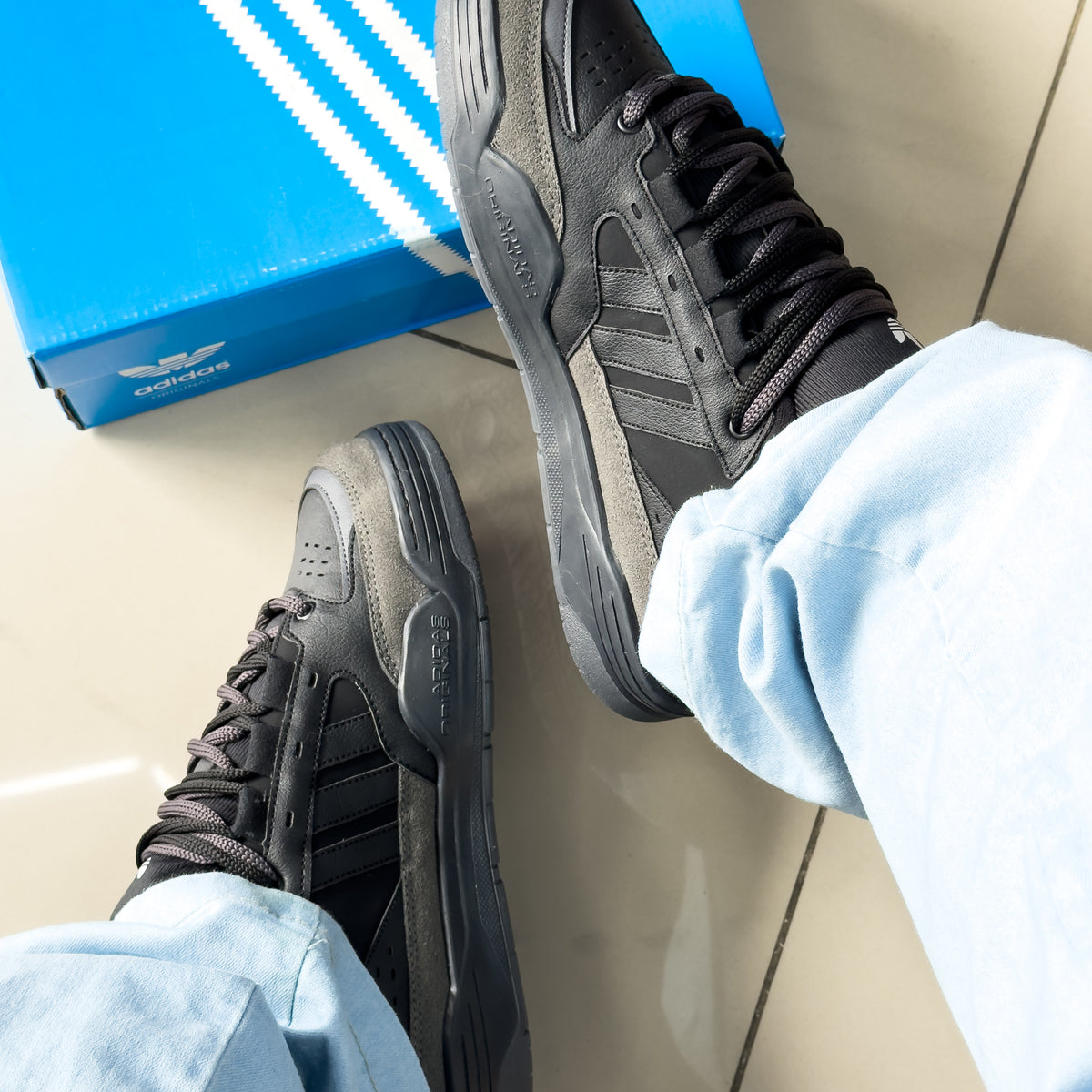 Adi2000 Grafite/Preto Premium