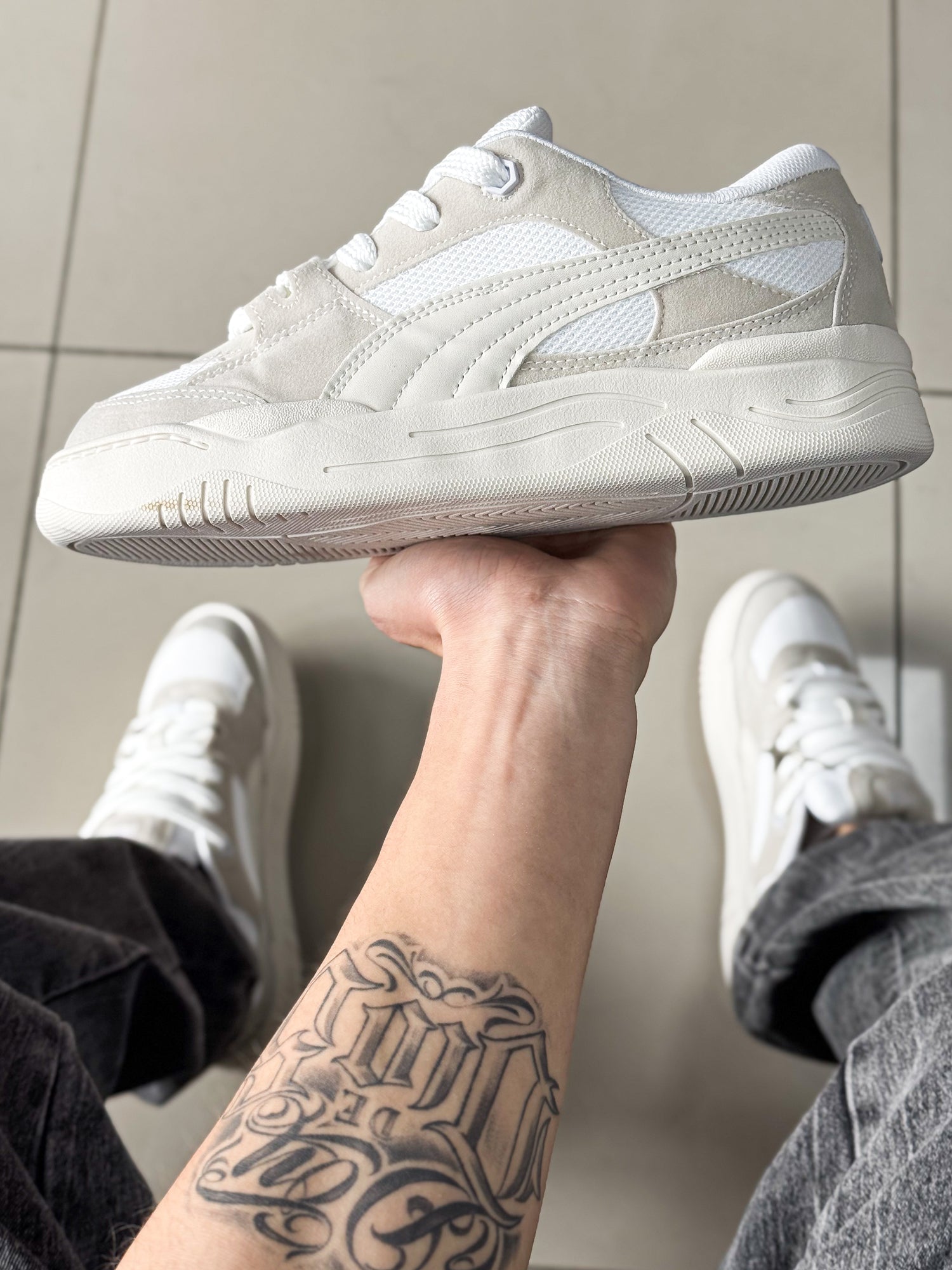 180 Off White Premium
