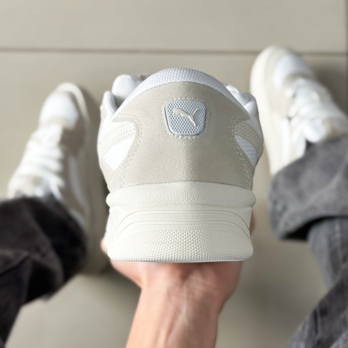180 Off White Premium