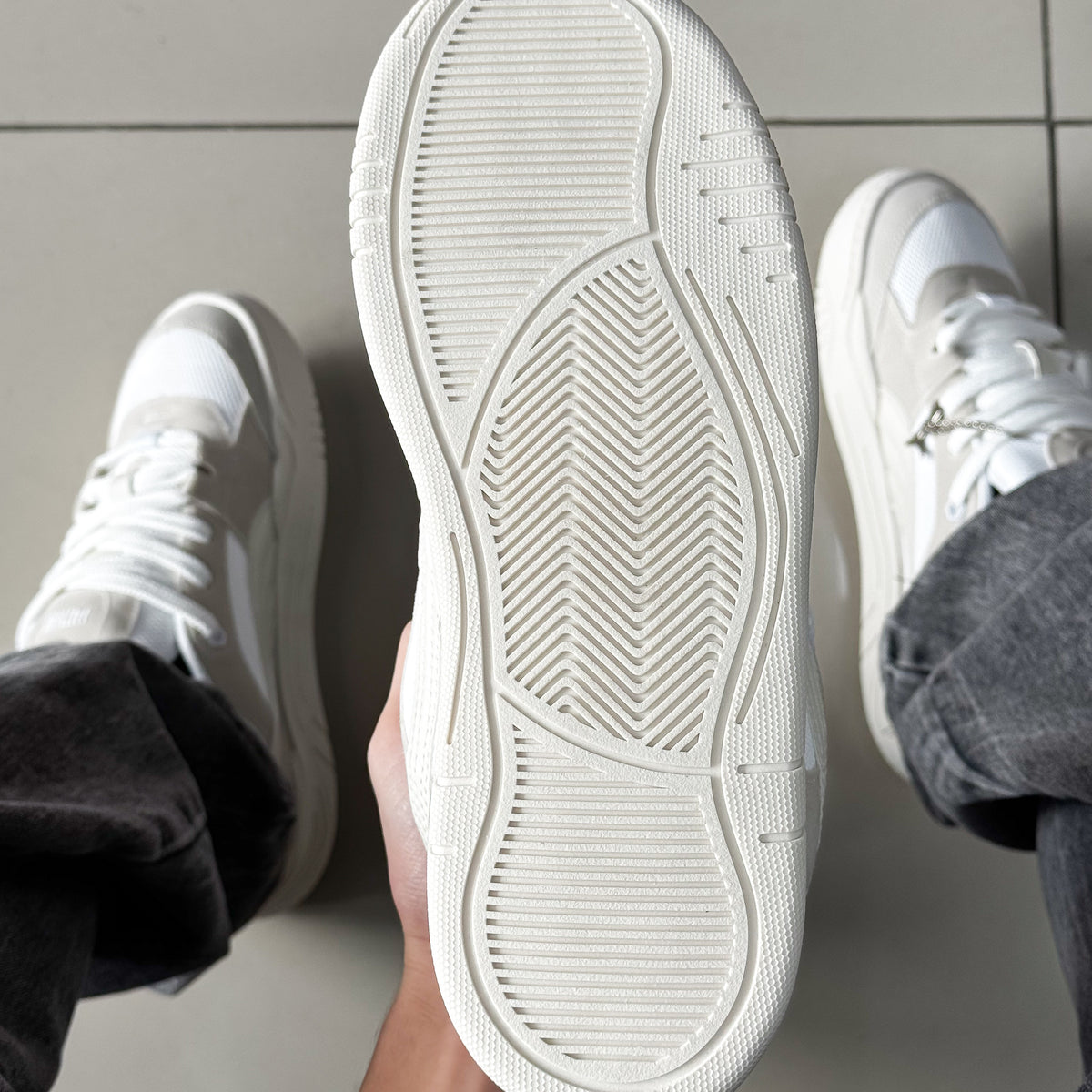 180 Off White Premium