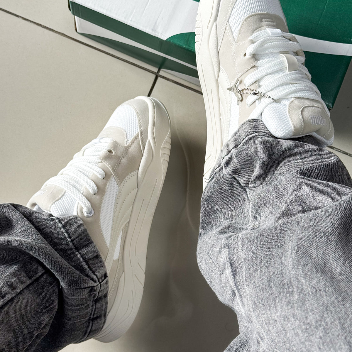 180 Off White Premium