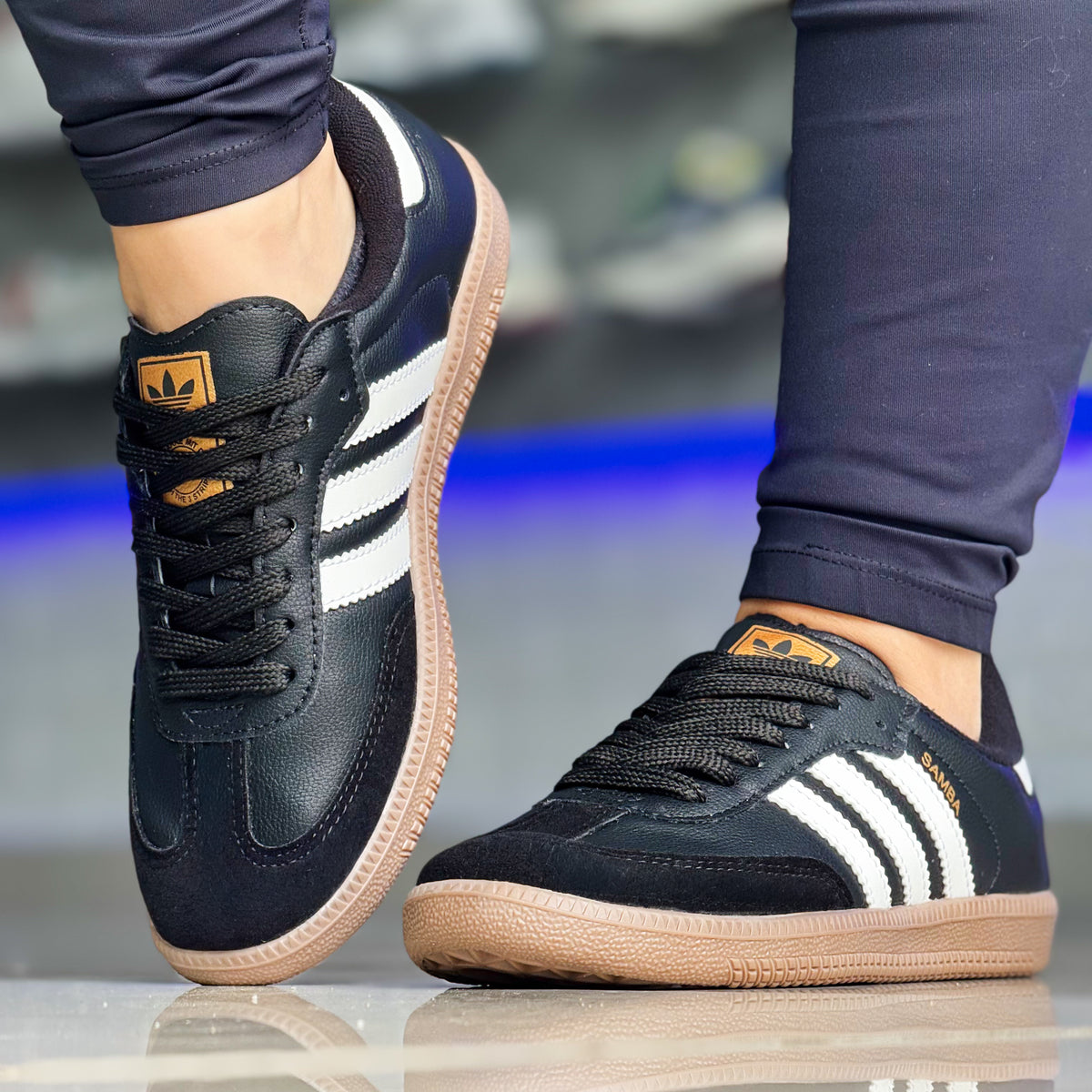 Samba Preto/Branco Premium