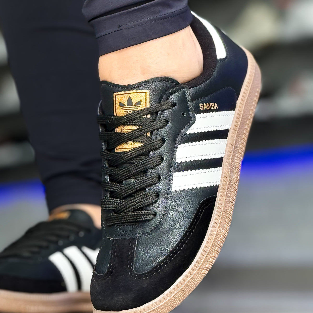 Samba Preto/Branco Premium