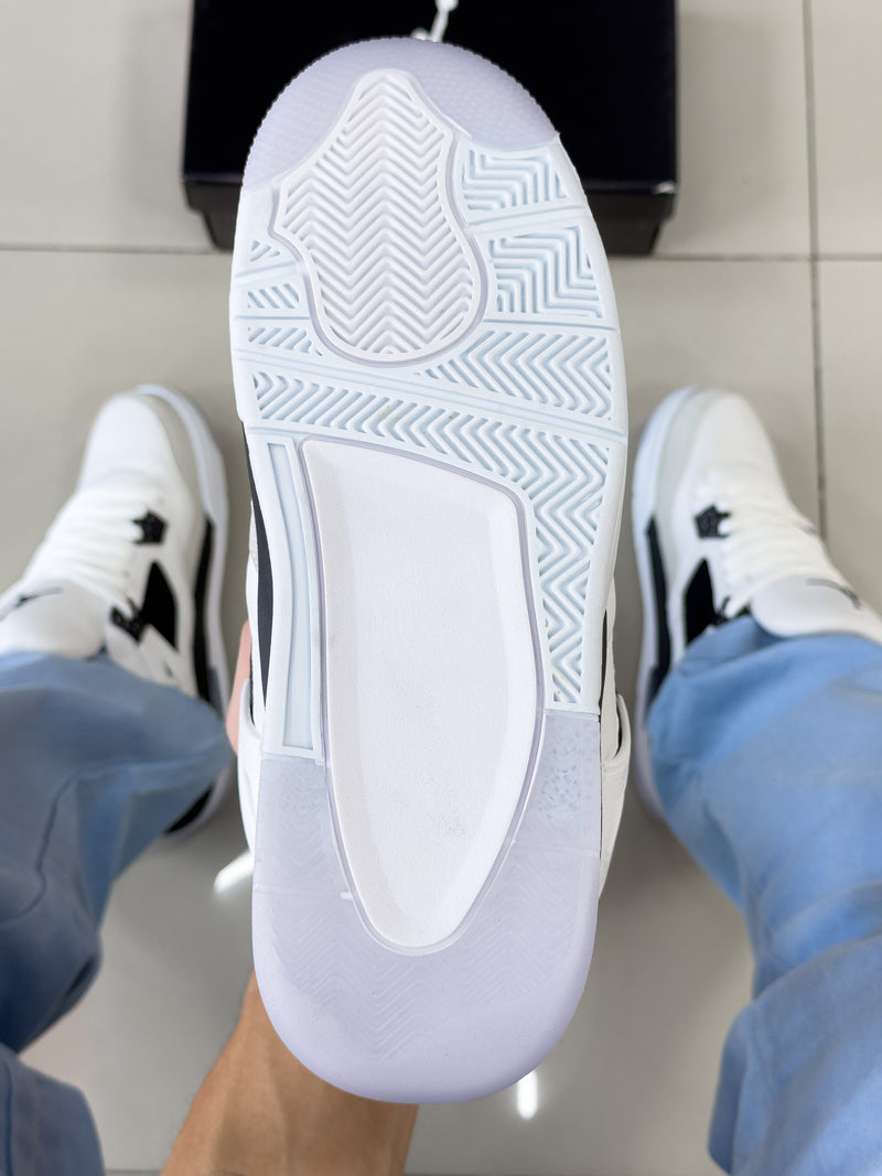 Air Jordan 4 Branco/Preto Premium