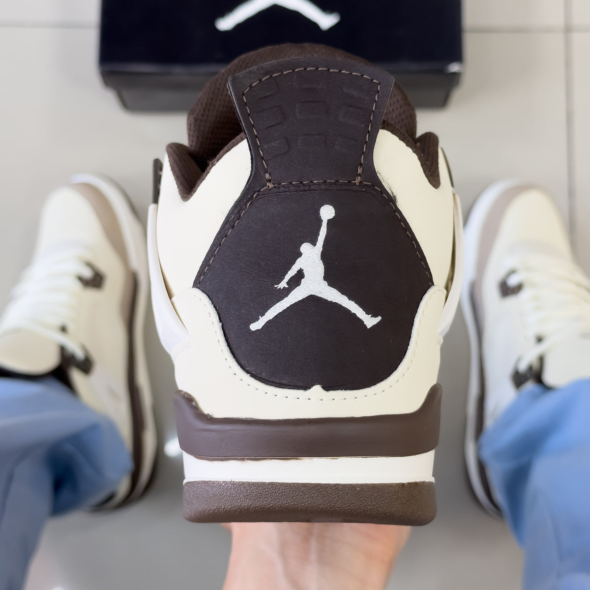 Air Jordan 4 Bege/Marrom Premium