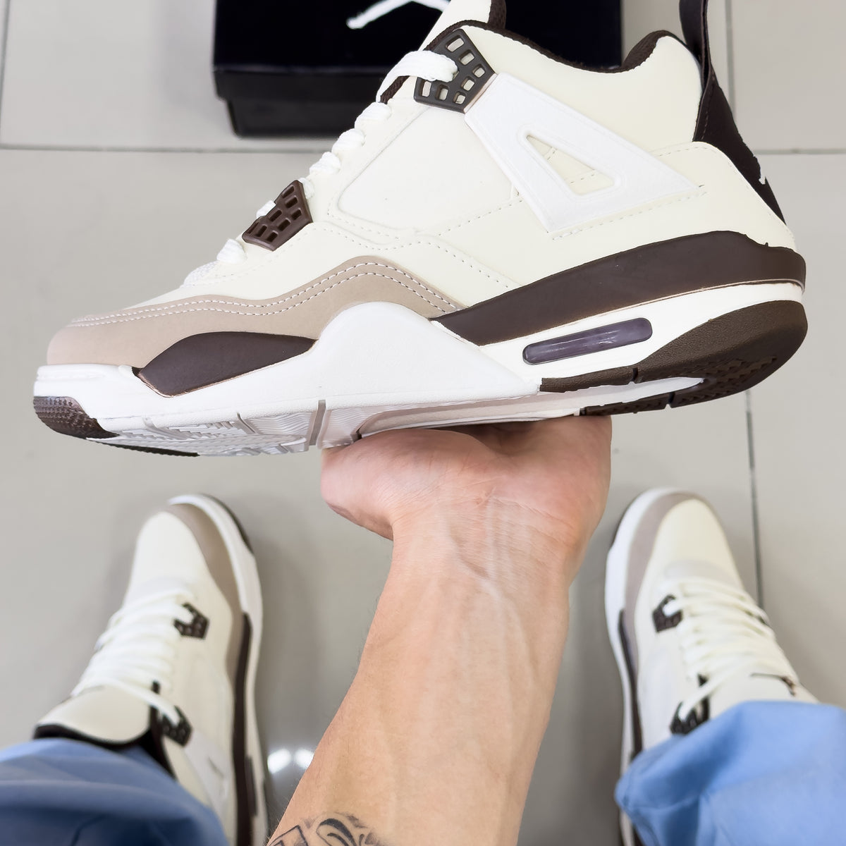 Air Jordan 4 Bege/Marrom Premium