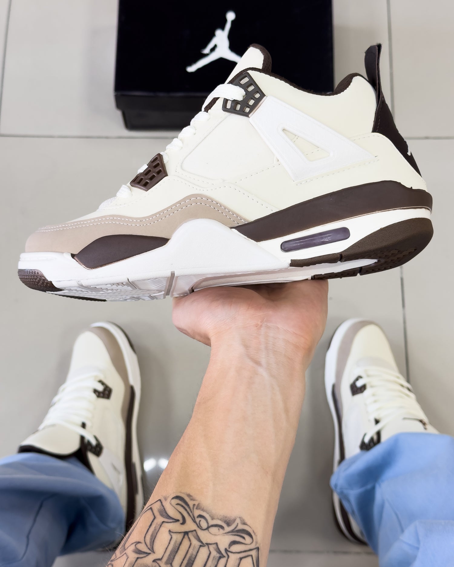 Air Jordan 4 Bege/Marrom Premium