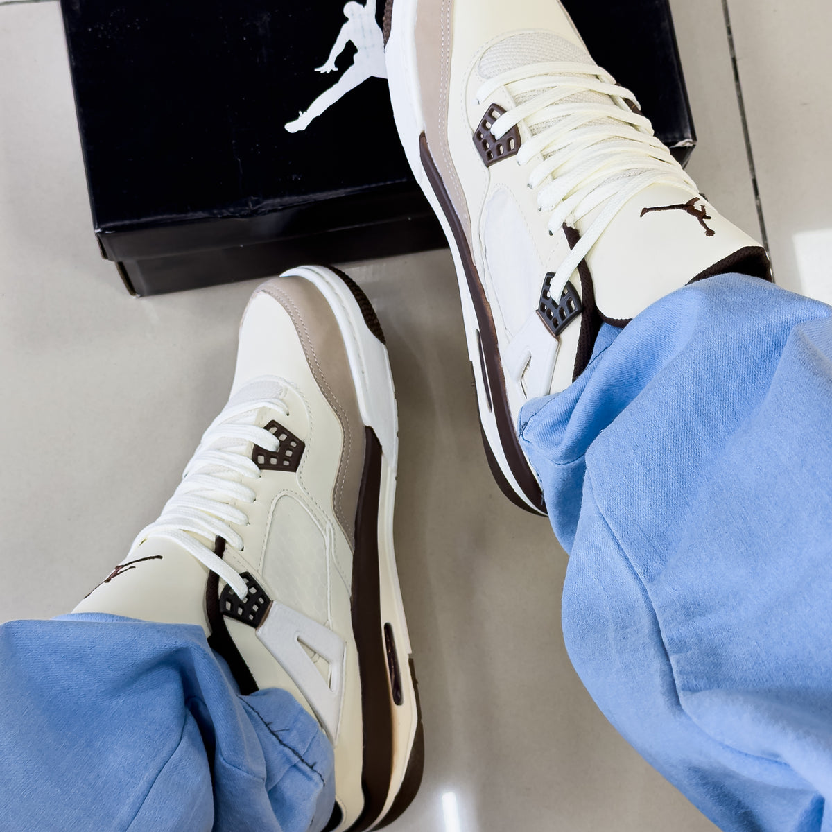 Air Jordan 4 Bege/Marrom Premium