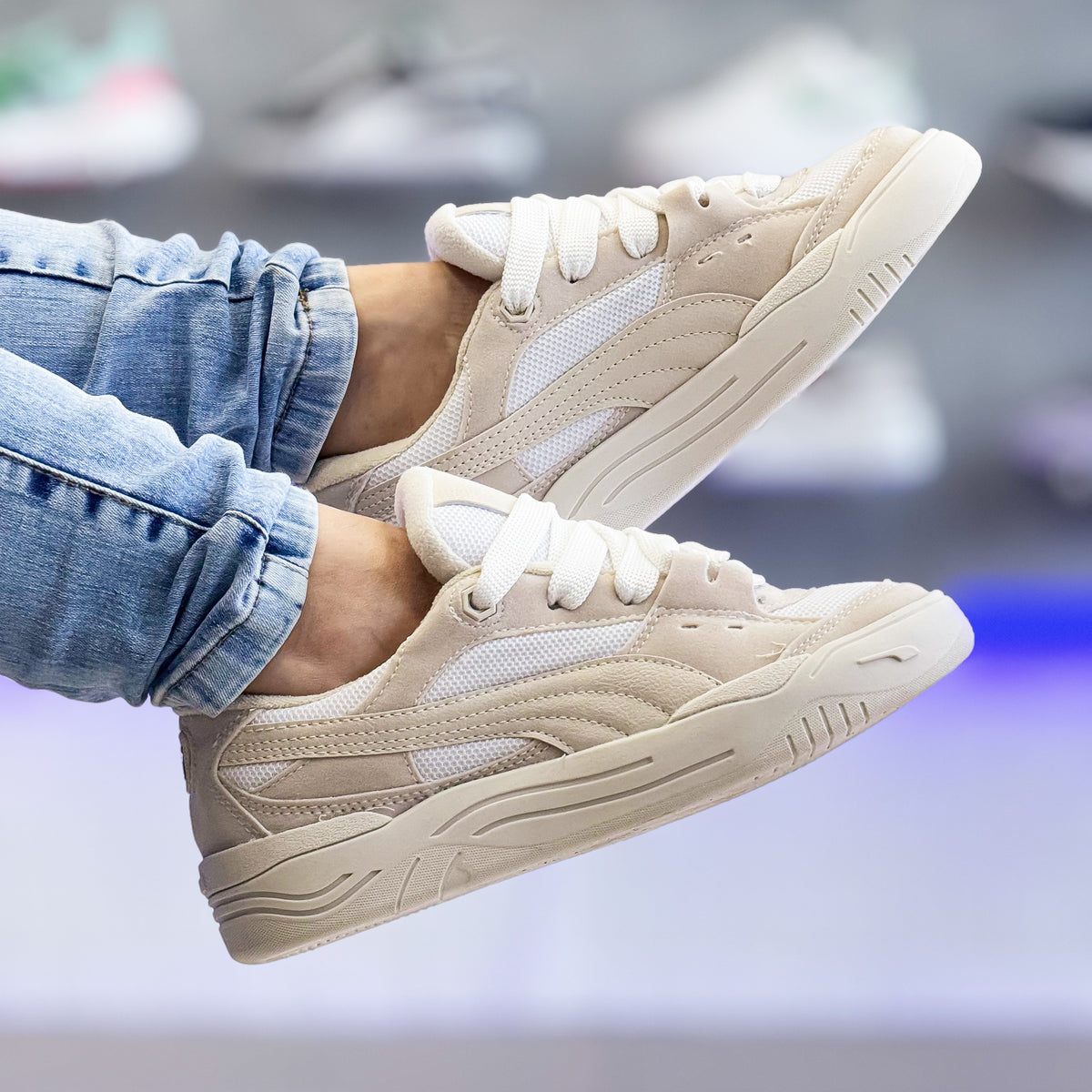 180 Off White Premium