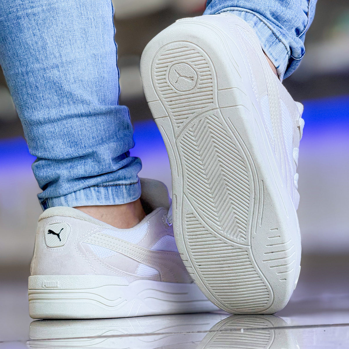 180 Off White Premium