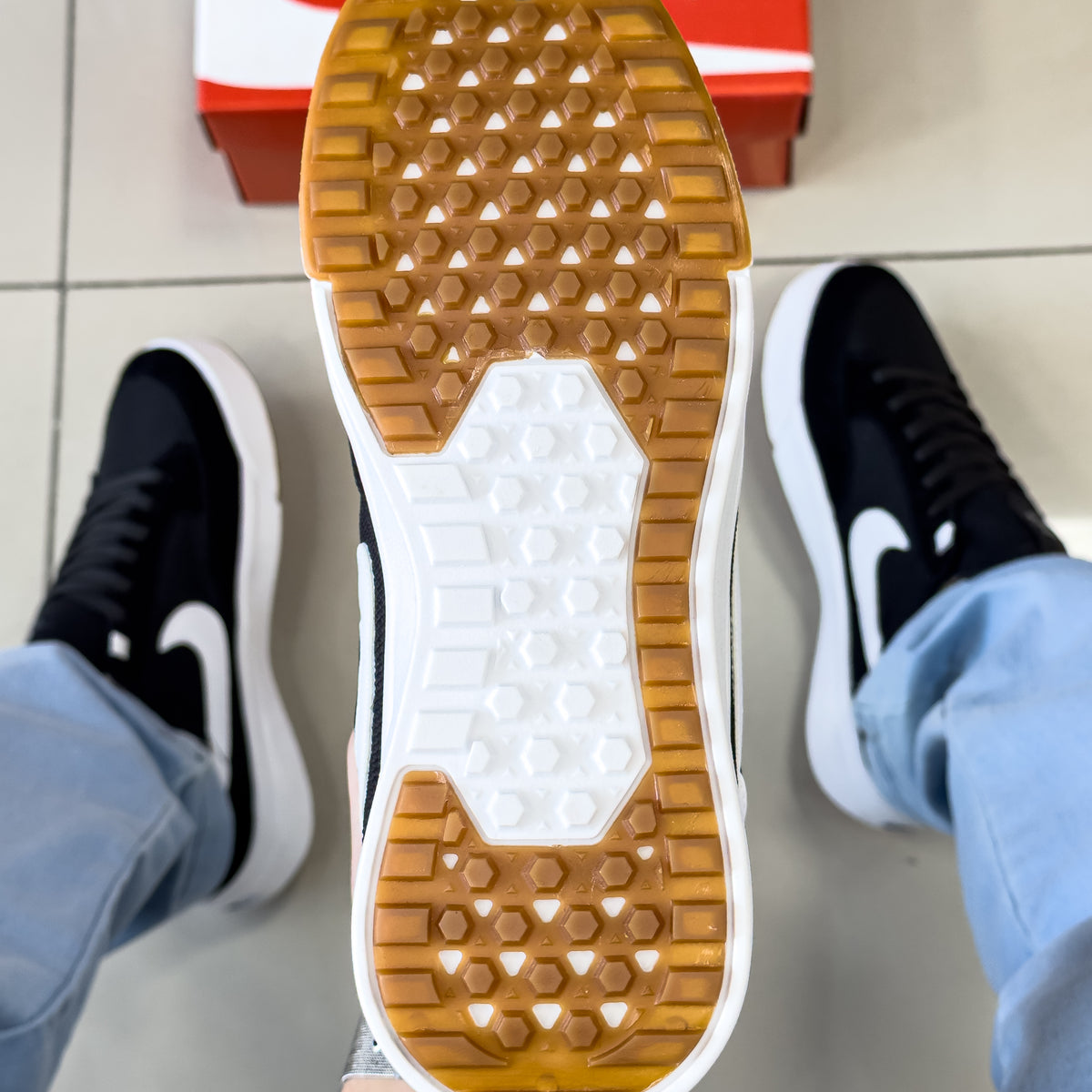 SB Adversary Preto/Branco