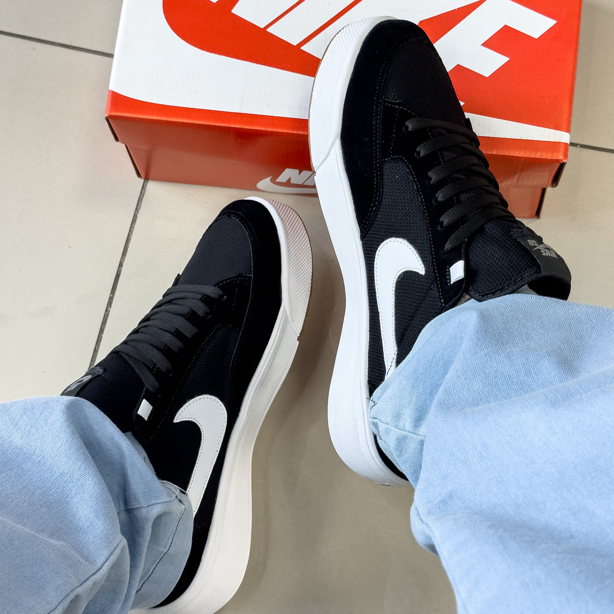 SB Adversary Preto/Branco