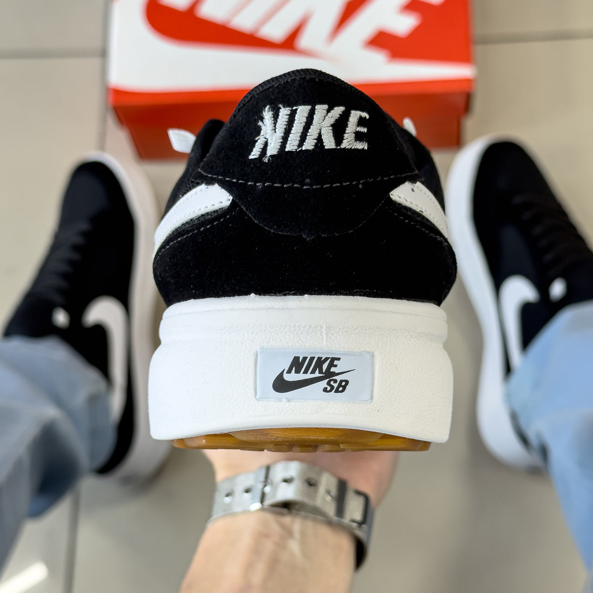SB Adversary Preto/Branco