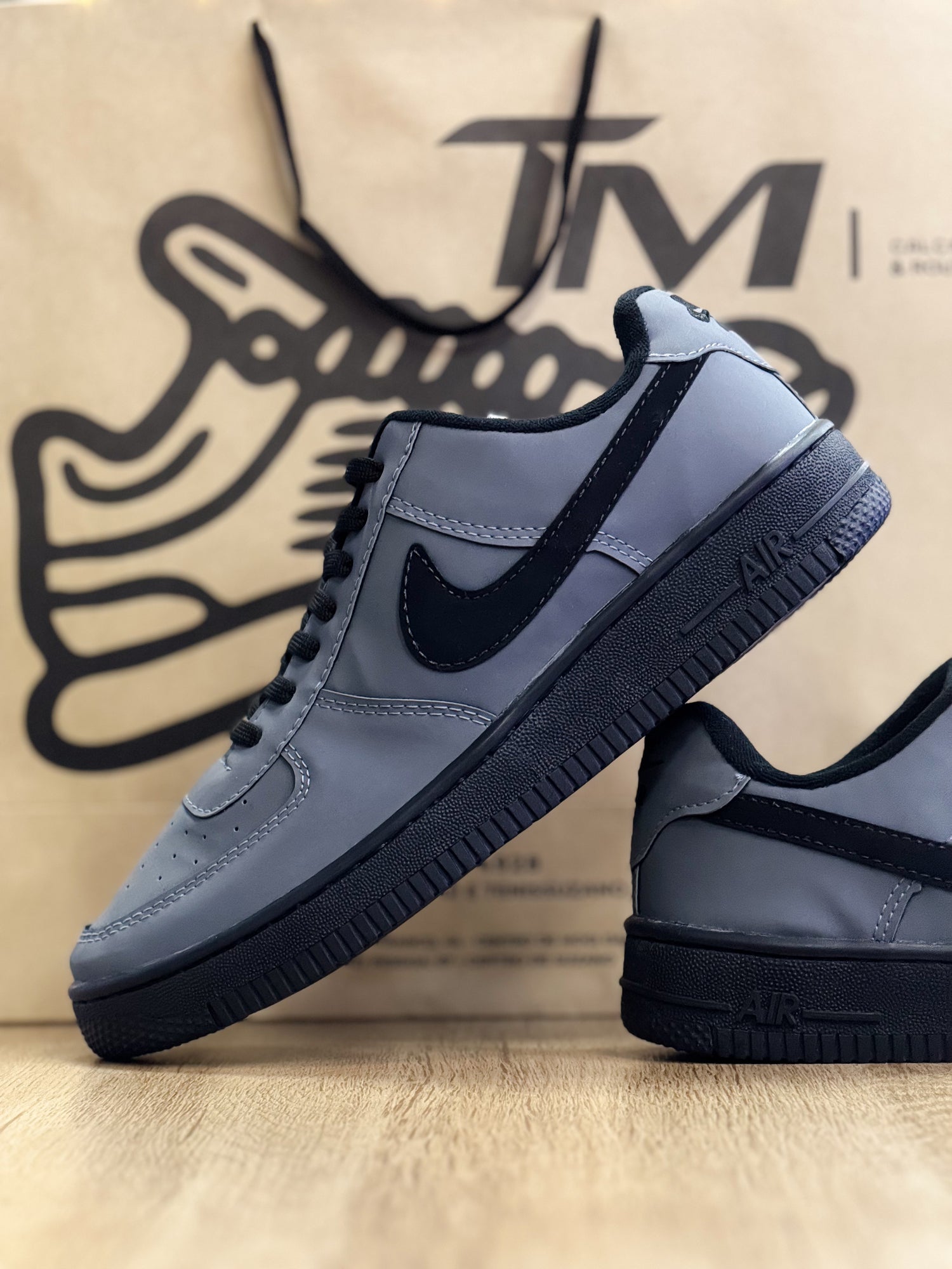 Air Force 1 Preto/Cinza Especial Premium