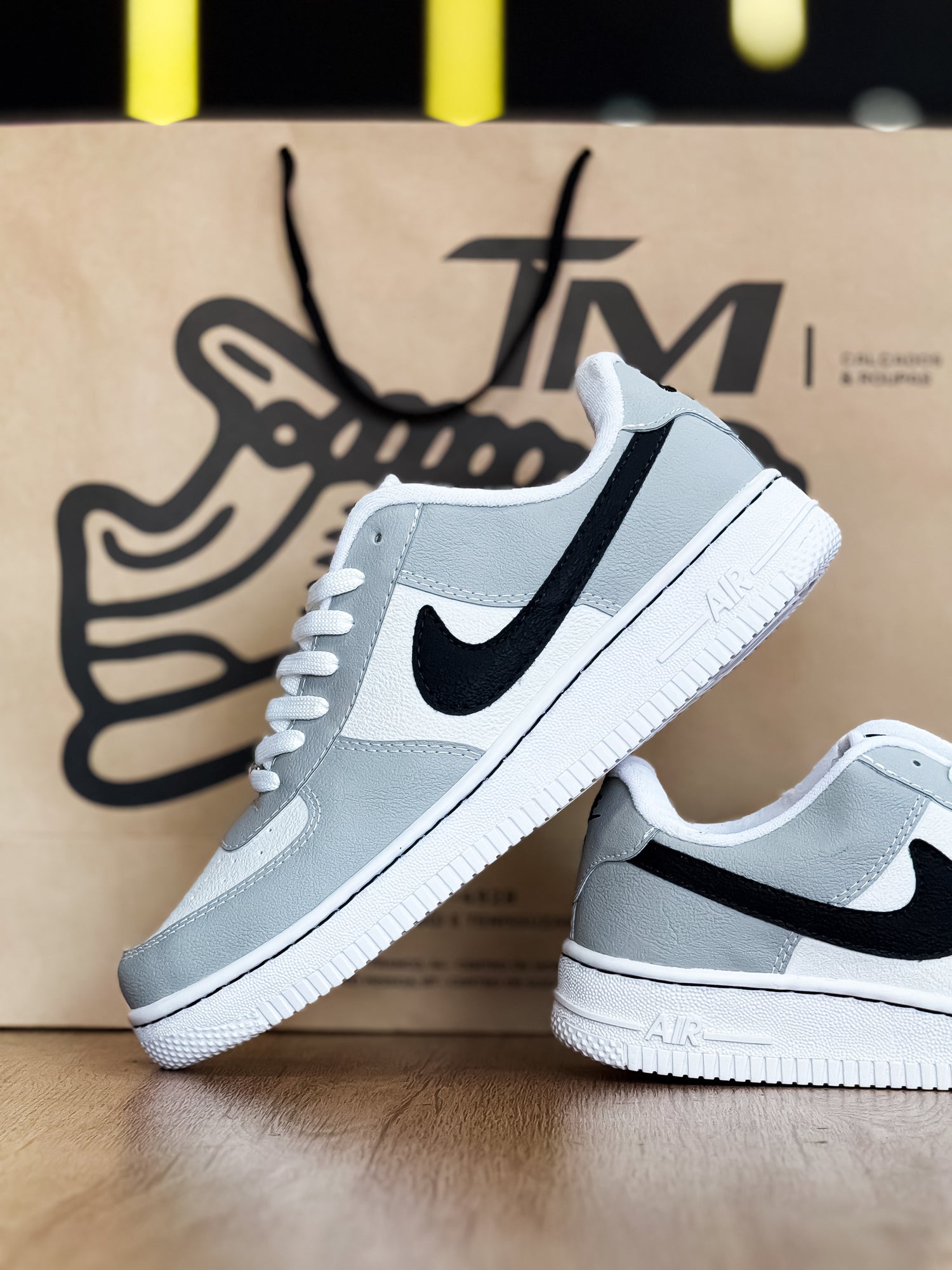 Air Force 1 Branco/Cinza Especial Premium
