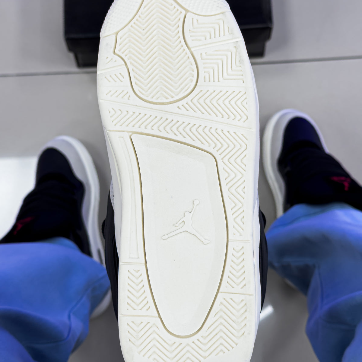 Air Jordan 4 RM Preto Bege Premium