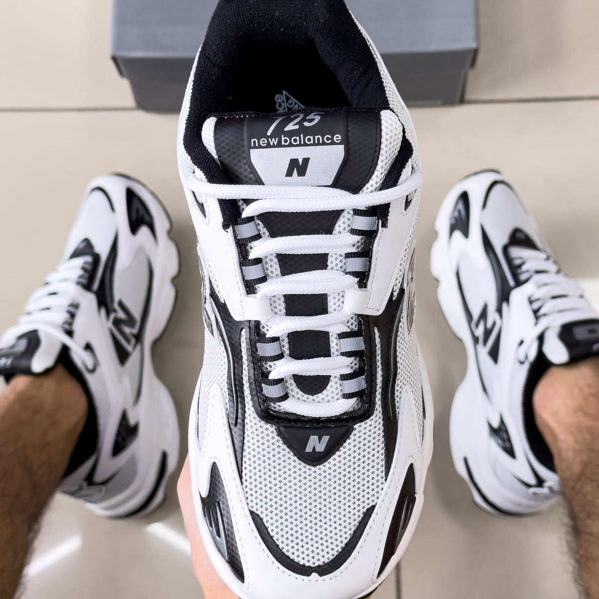 NB 725 Branco/Preto Premium