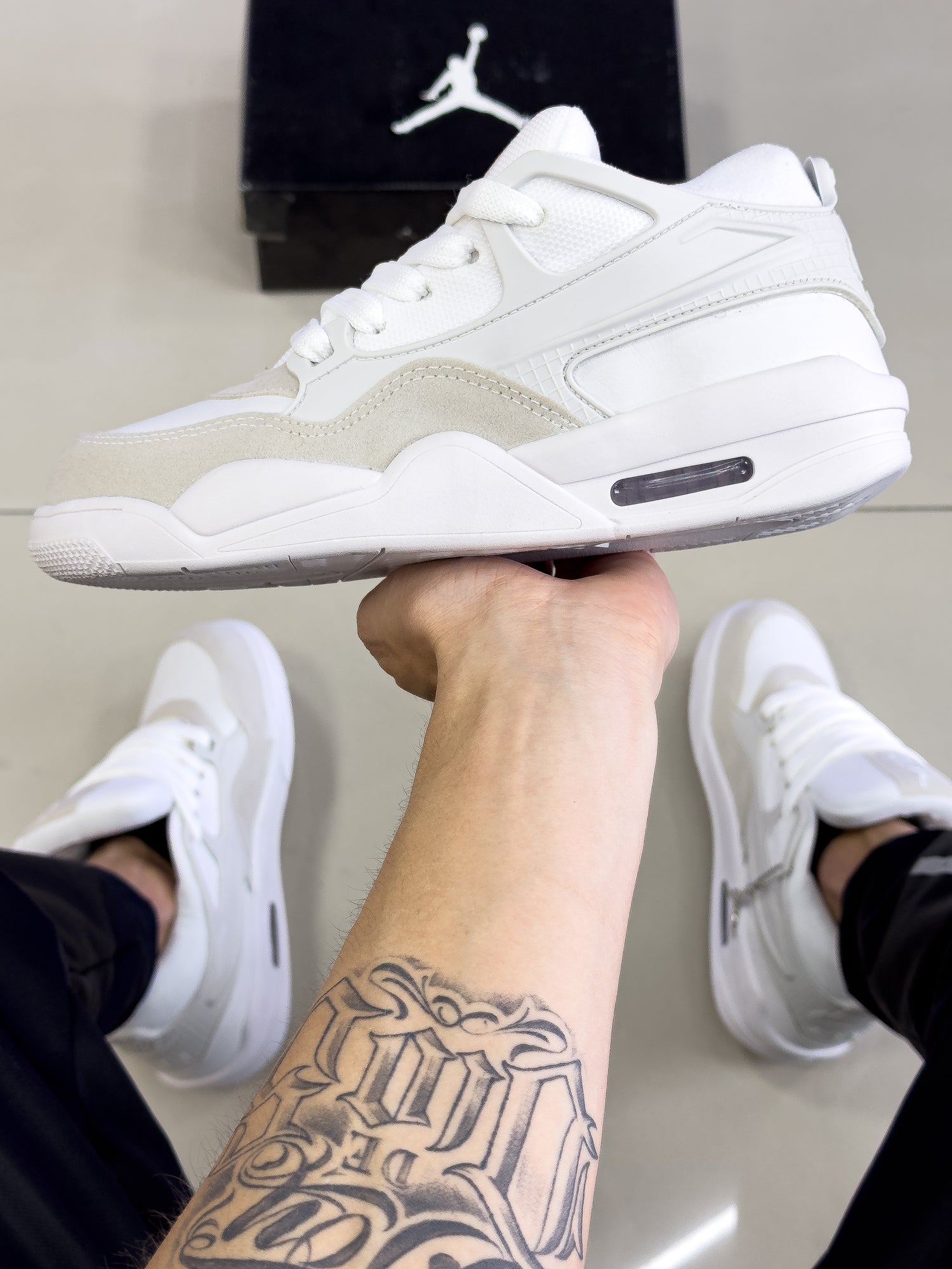 Air Jordan 4 RM Branco Premium