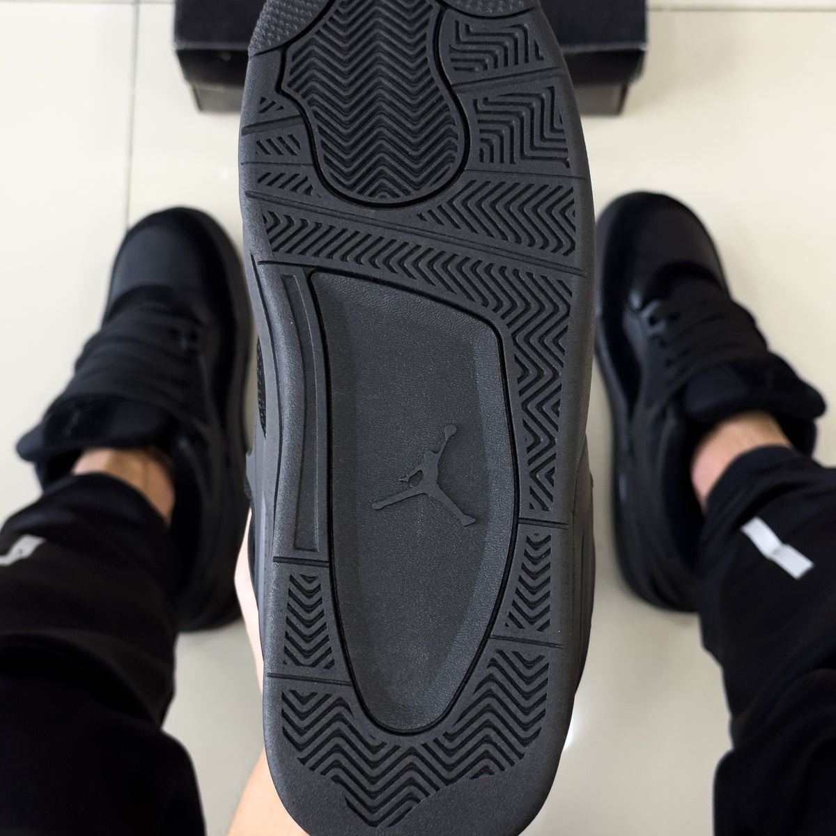 Air Jordan 4 RM Preto Premium