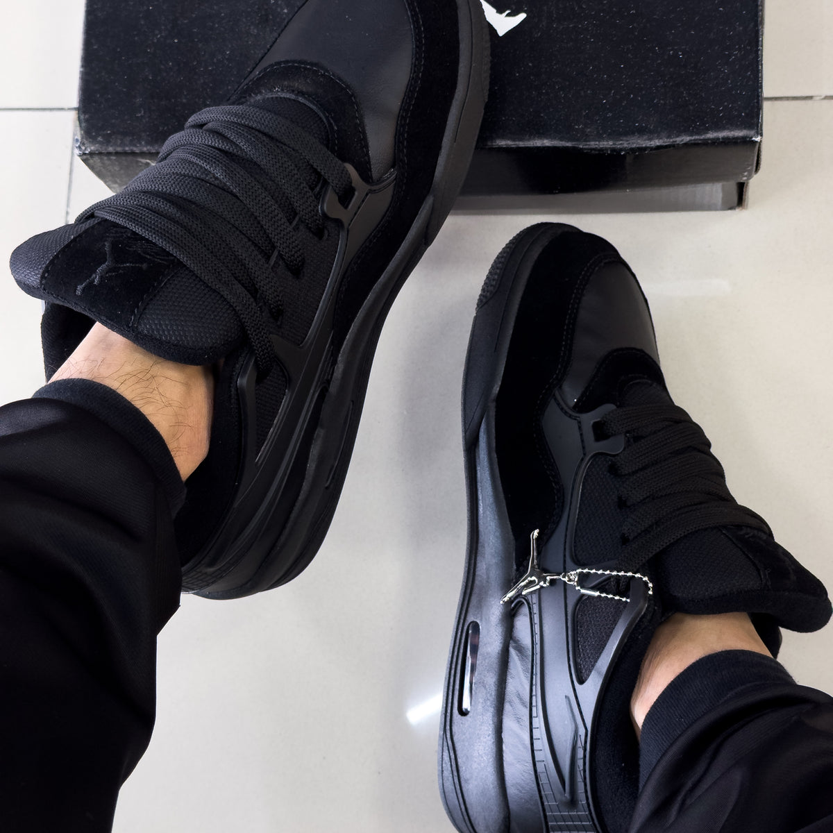 Air Jordan 4 RM Preto Premium