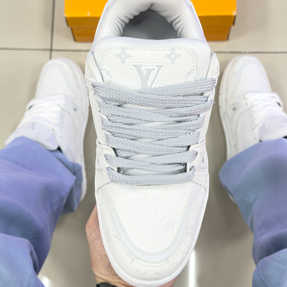 LV Trainer Branco premium