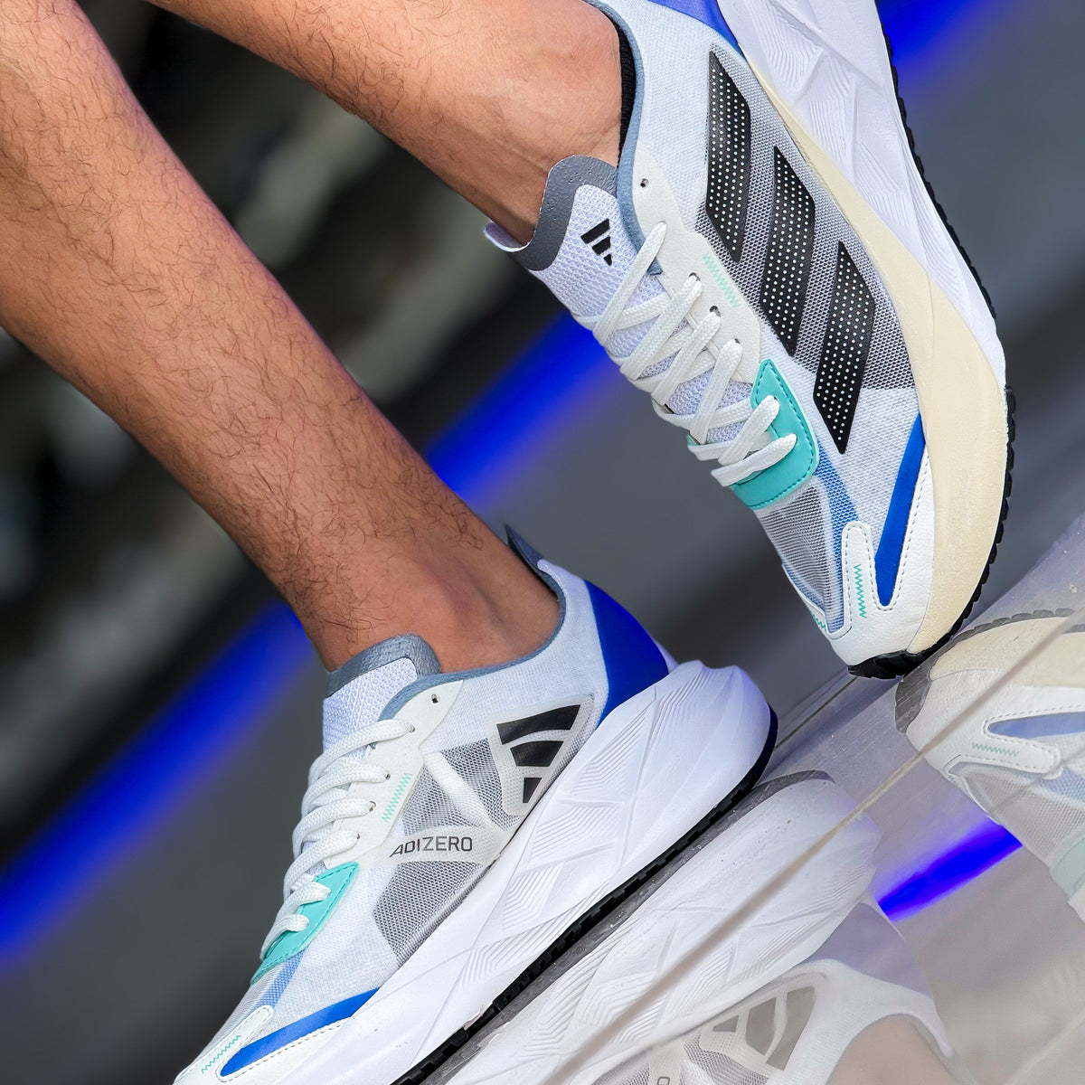 Adizero Boston 11 Branco/Azul Premium