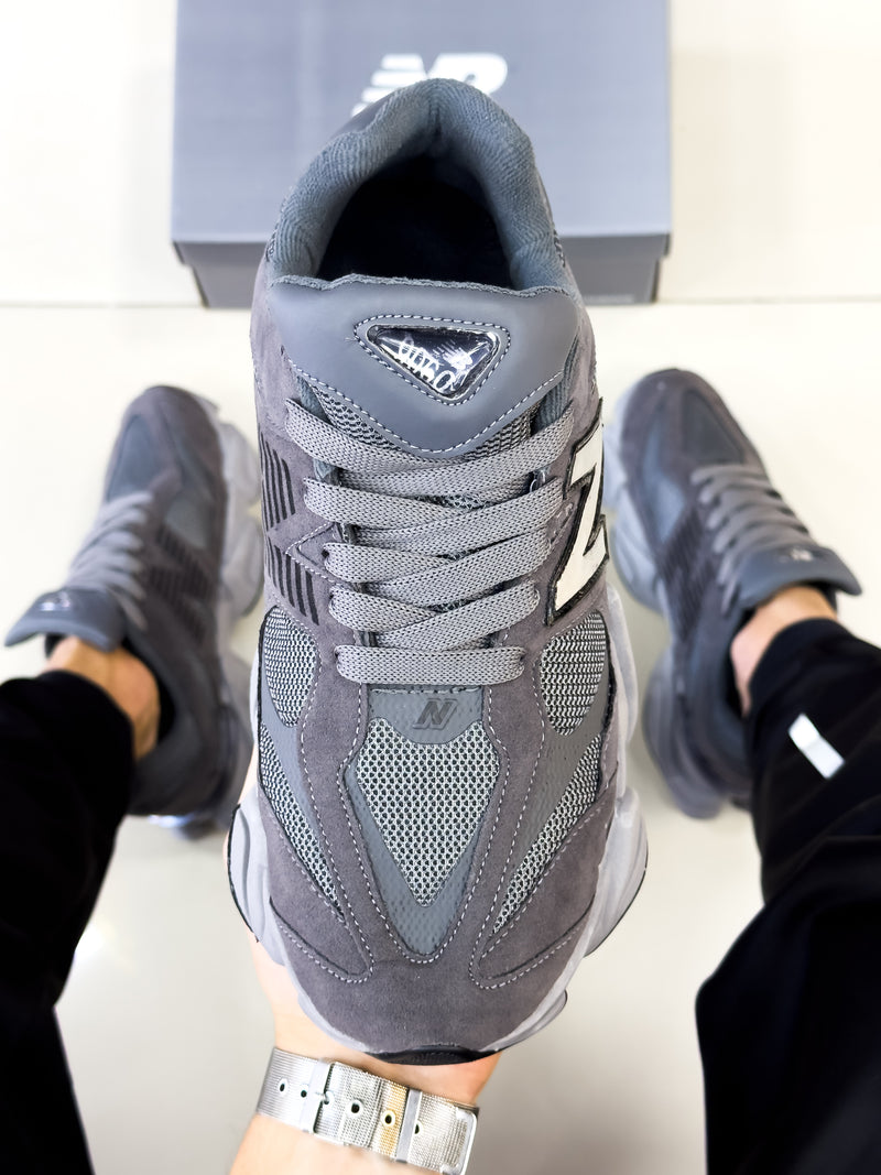 NB 9060 Cinza Escuro Premium