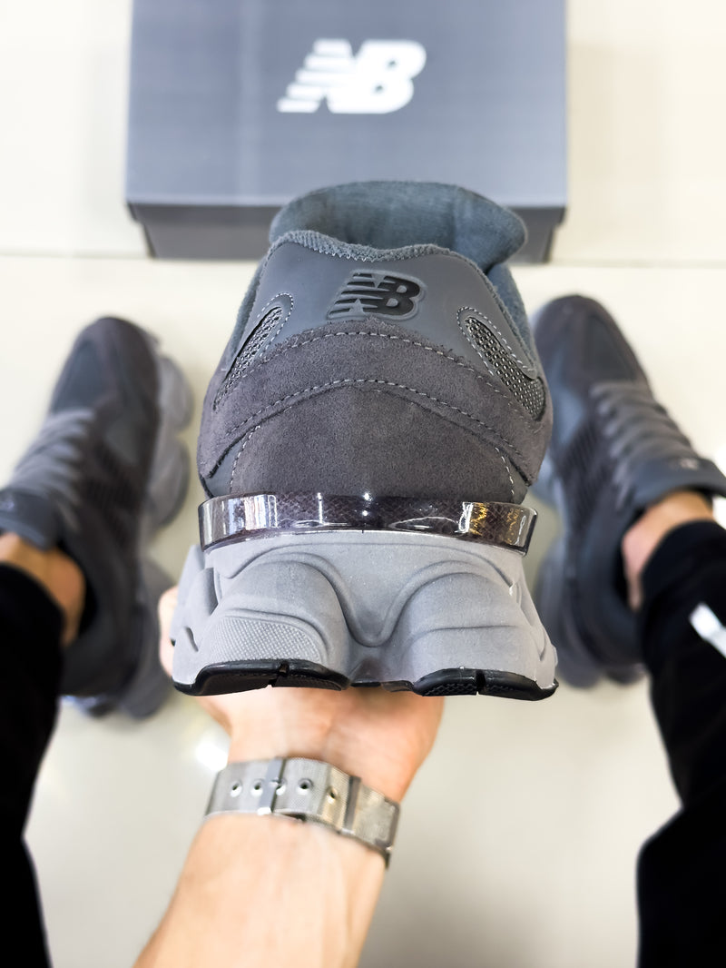 NB 9060 Cinza Escuro Premium