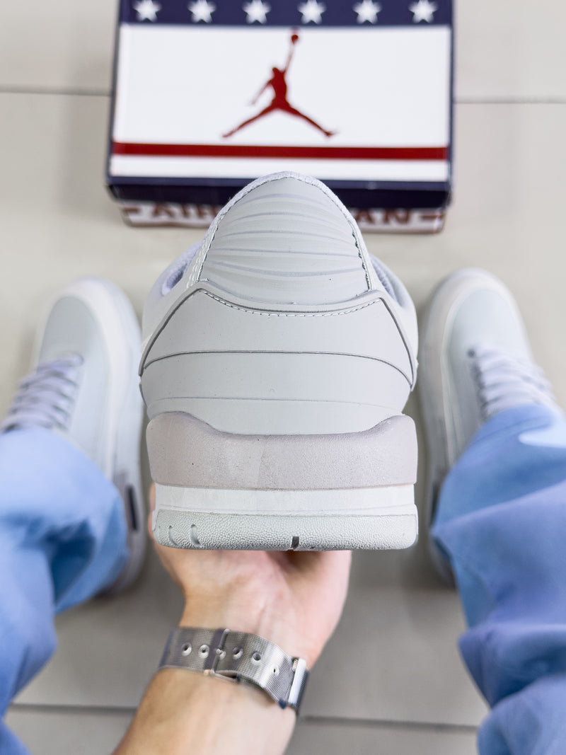 Air Jordan 4 RM Cinza Premium