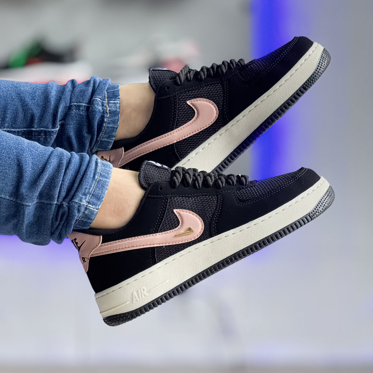 Air Force 1 Preto Rosa Premium