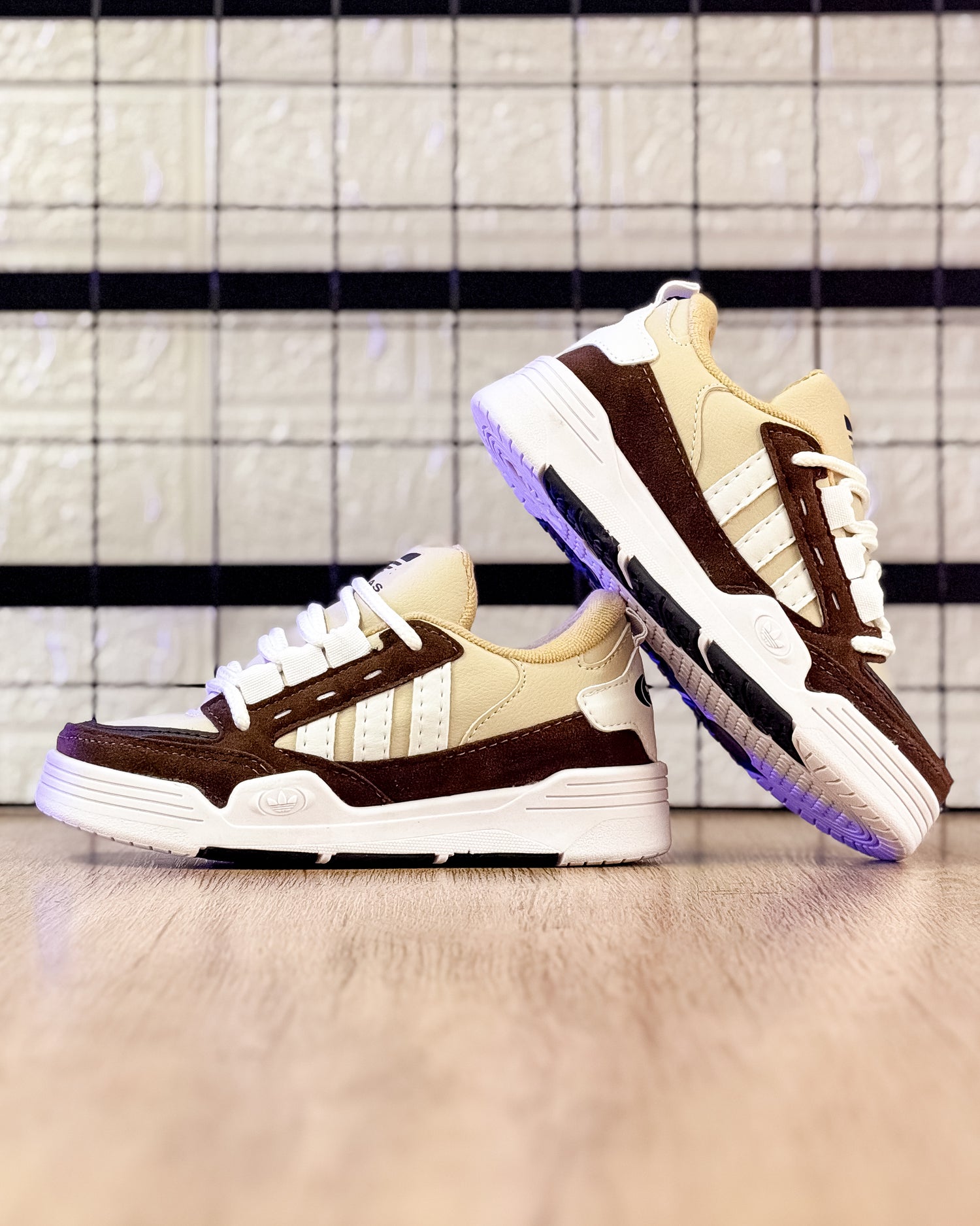 Adi2000 Bege/Marrom Infantil