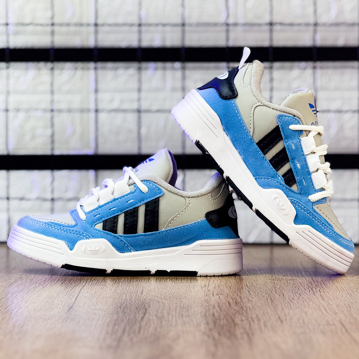 Adi2000 Branco/Azul Infantil