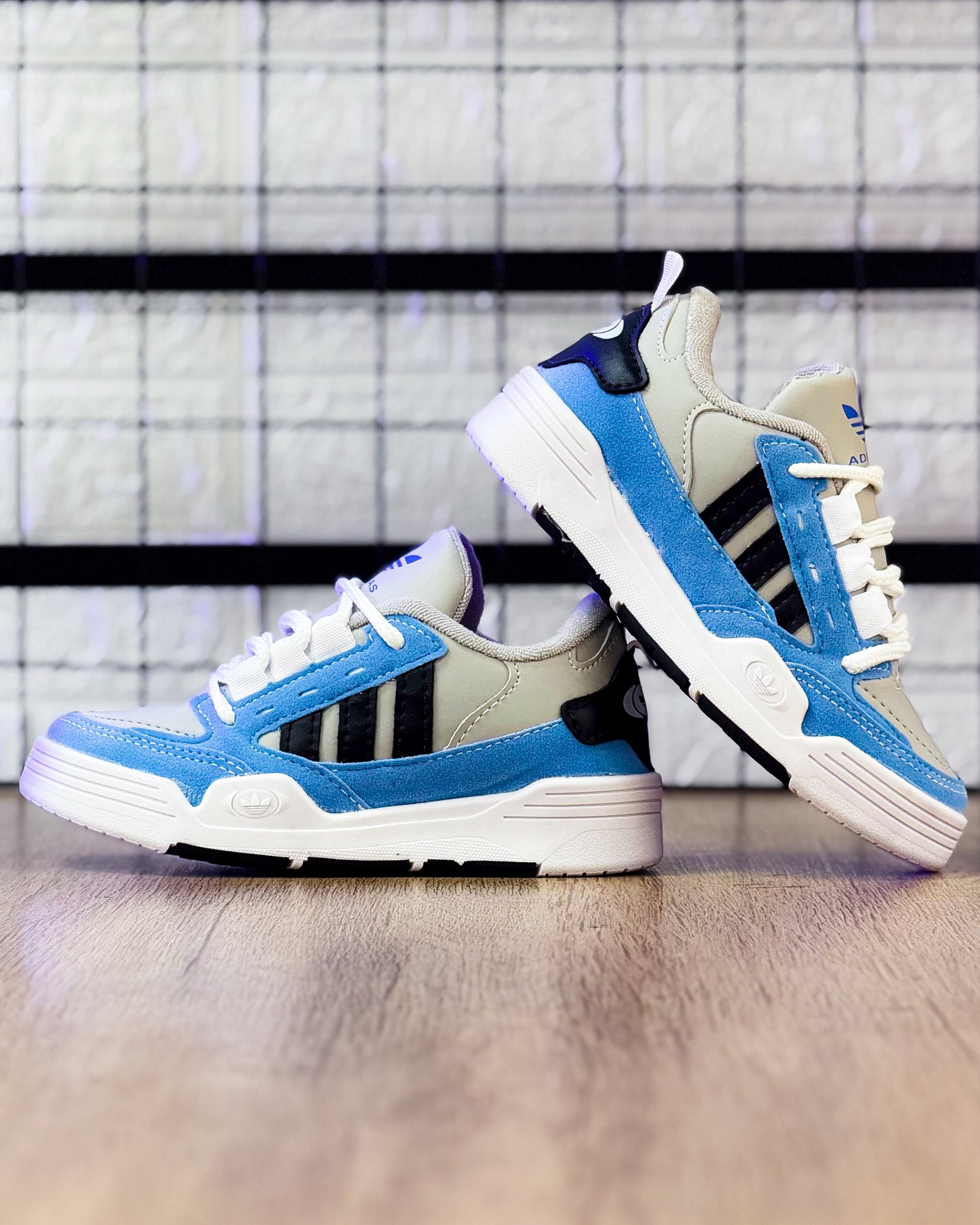Adi2000 Branco/Azul Infantil