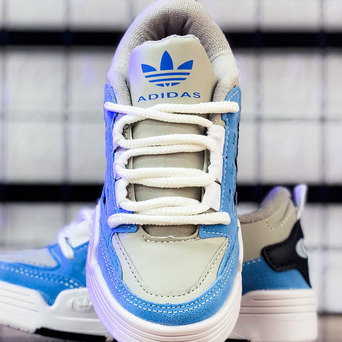 Adi2000 Branco/Azul Infantil