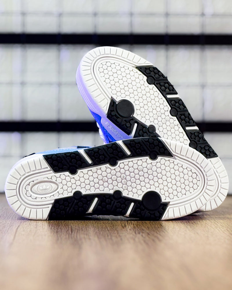 Adi2000 Branco/Azul Infantil