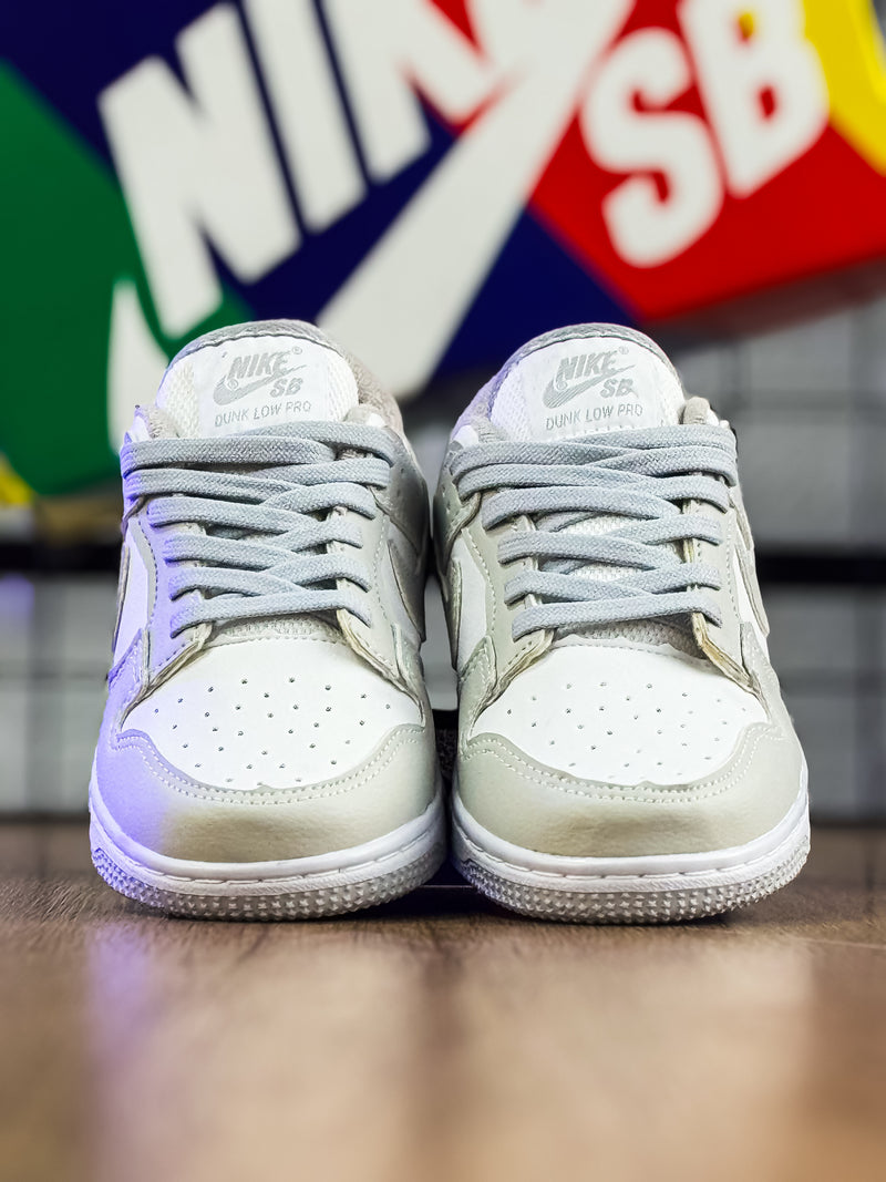 Dunk Low Branco/Cinza Infantil