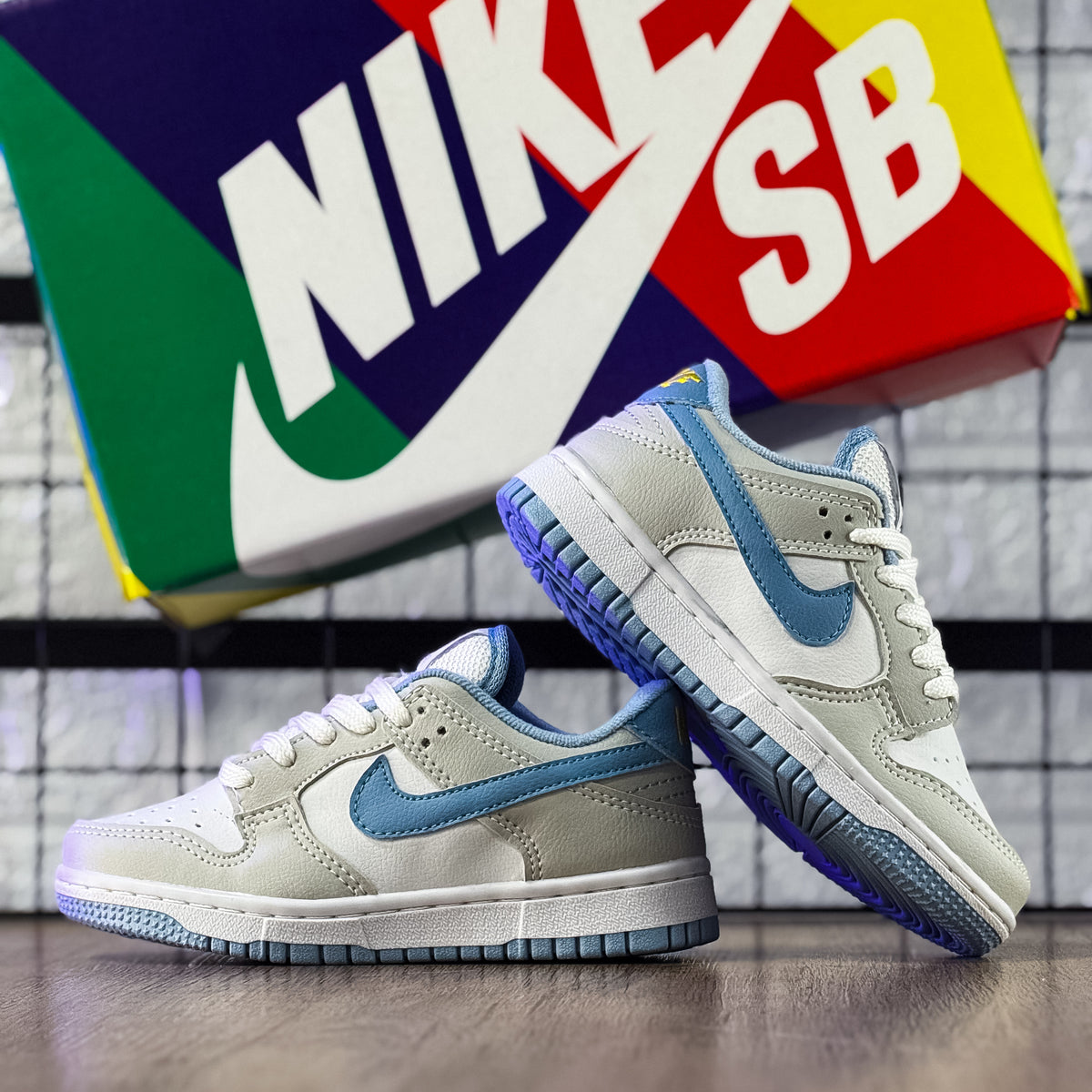 Dunk Low Cinza/Azul Infantil