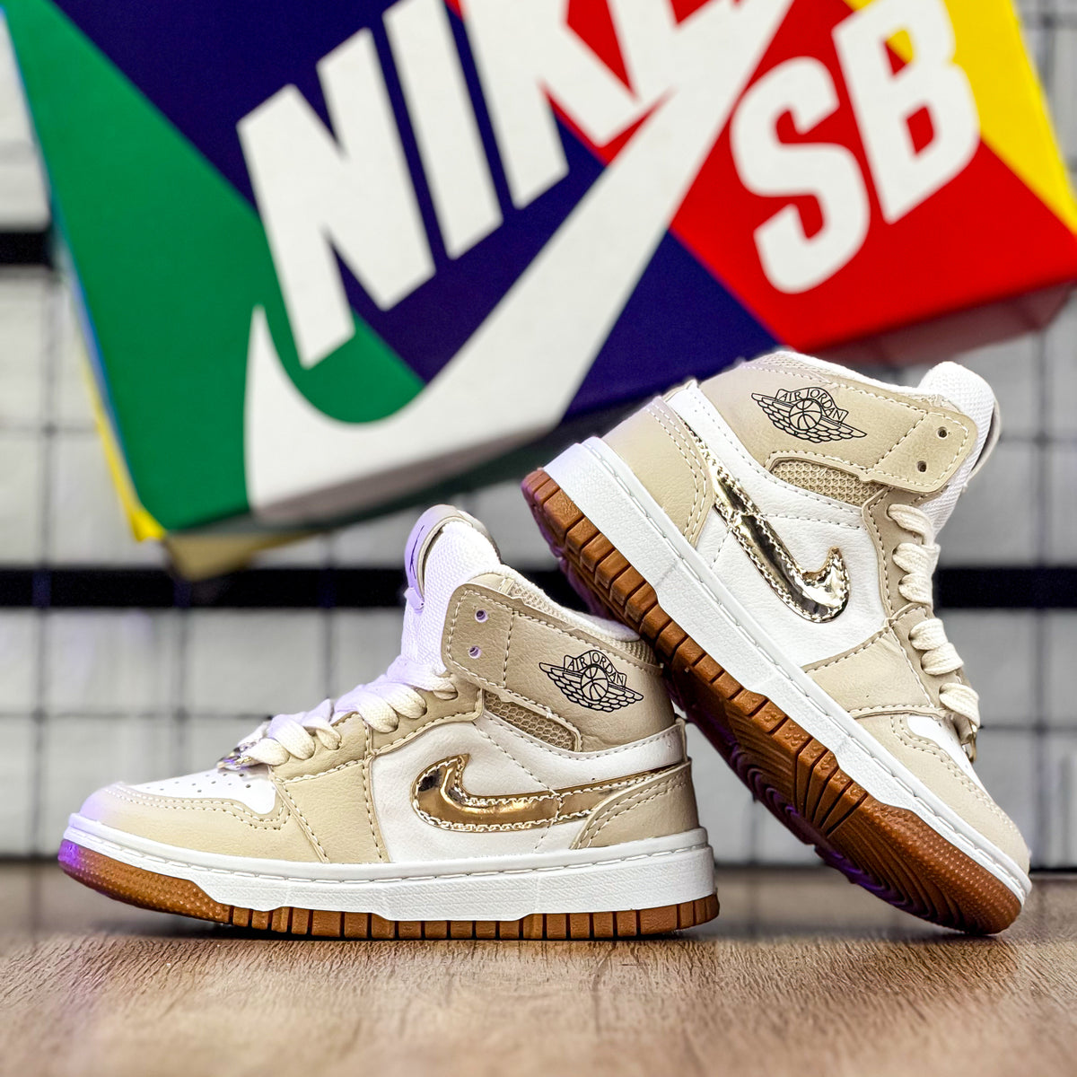 Air Jordan 1 Dourado Infantil