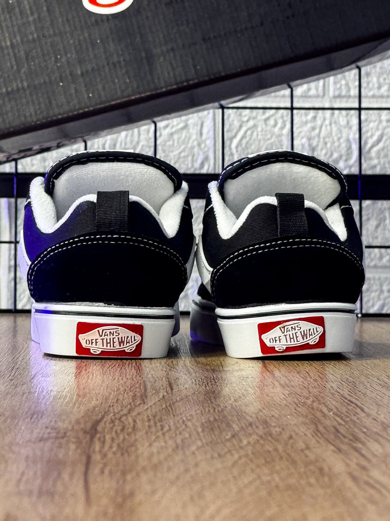 KINU School Preto/Branco Infantil