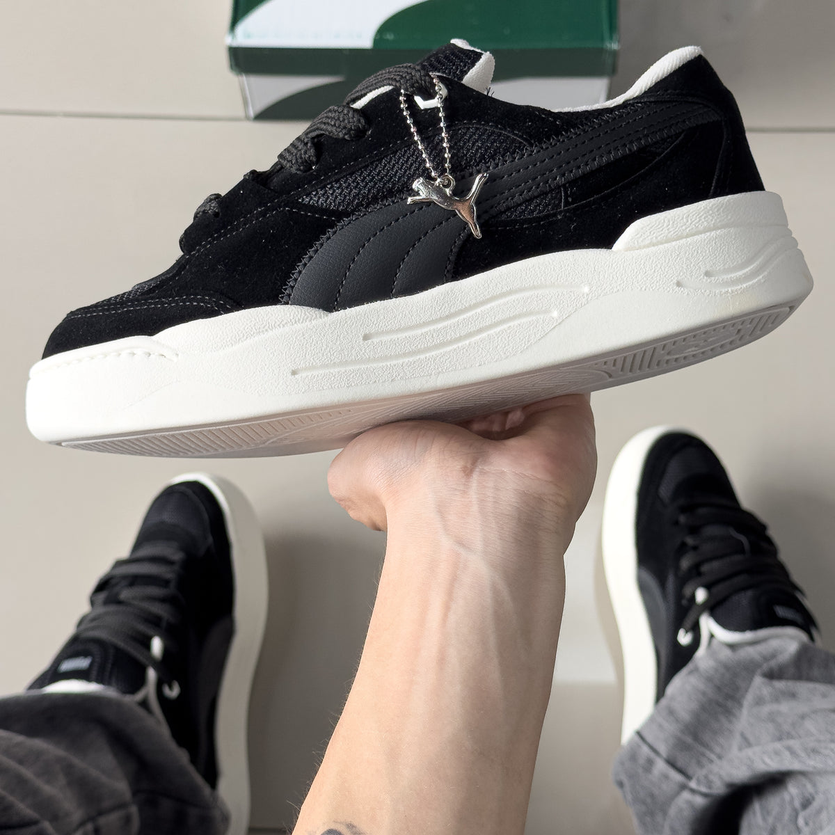 180 Preto/Off Premium