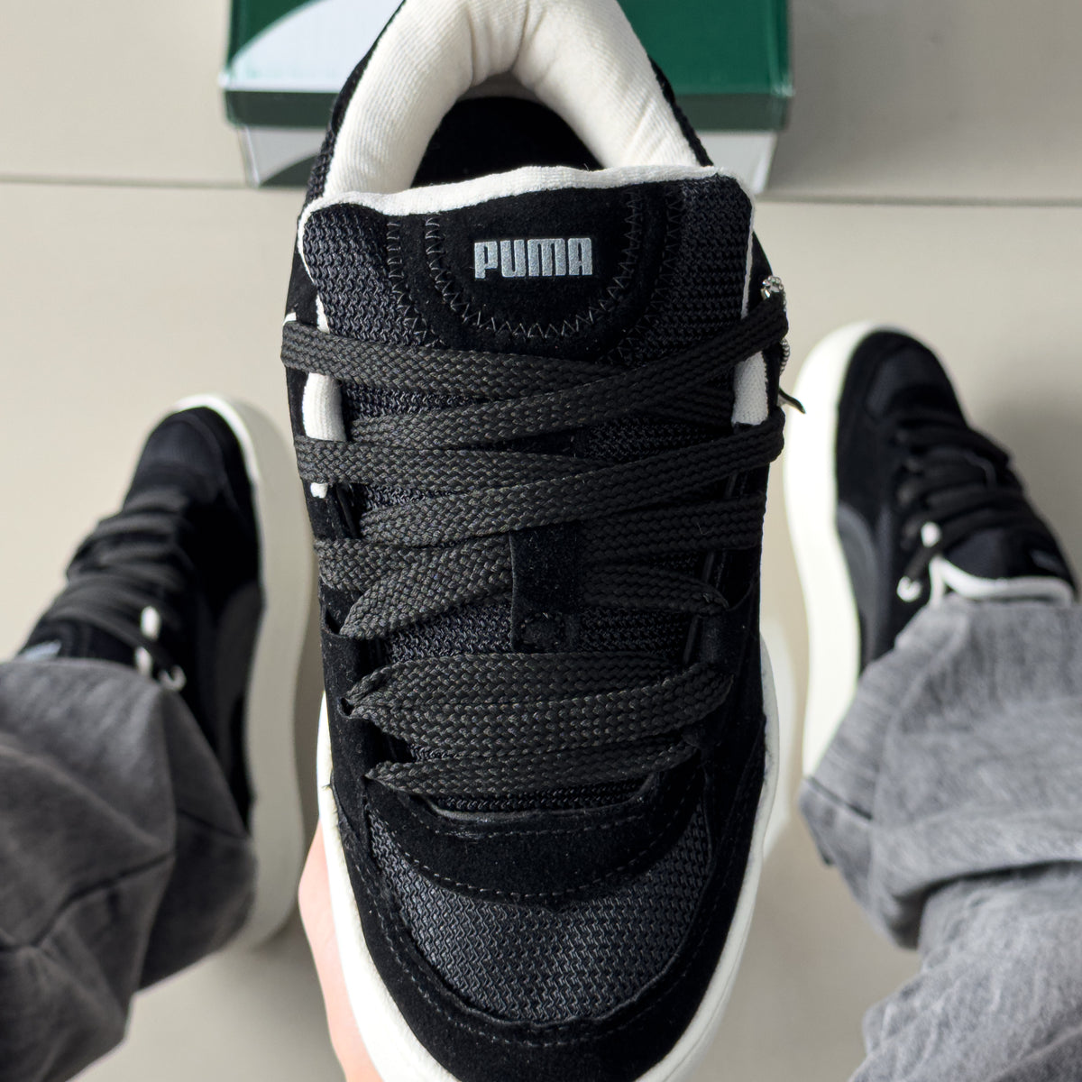 180 Preto/Off Premium