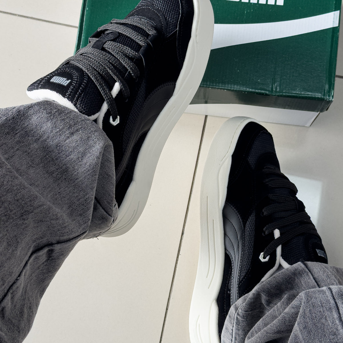 180 Preto/Off Premium