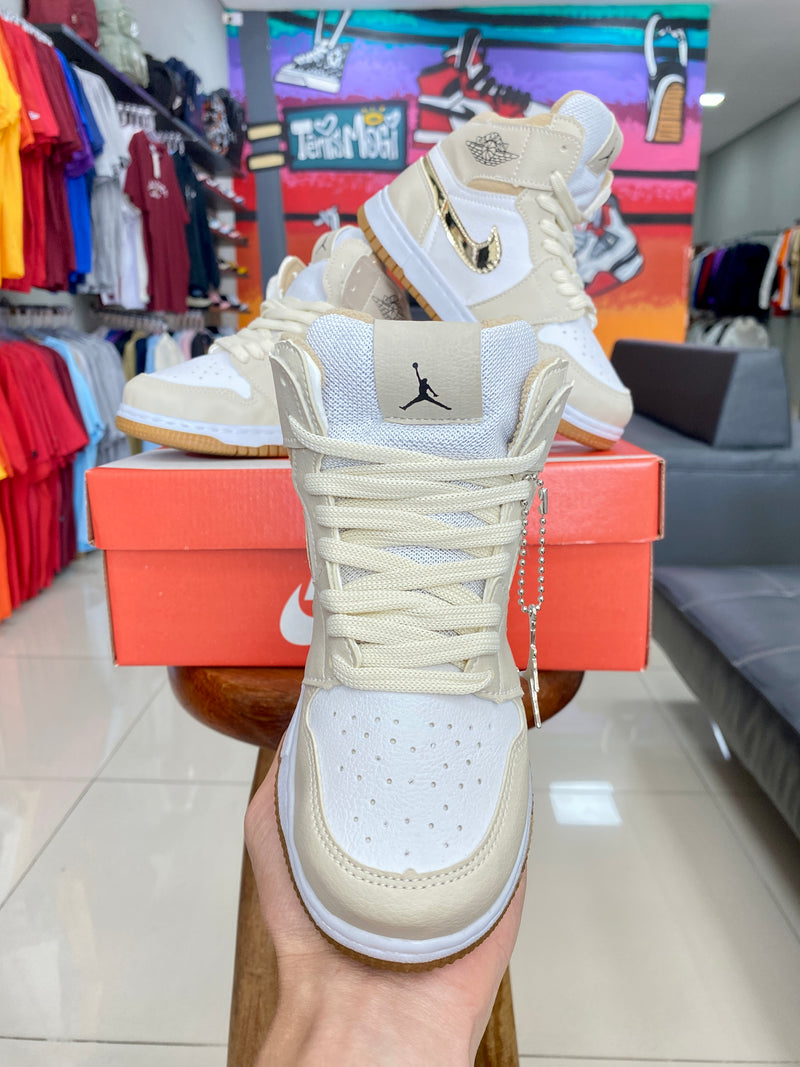 Jordan 1 Dourado Infantil