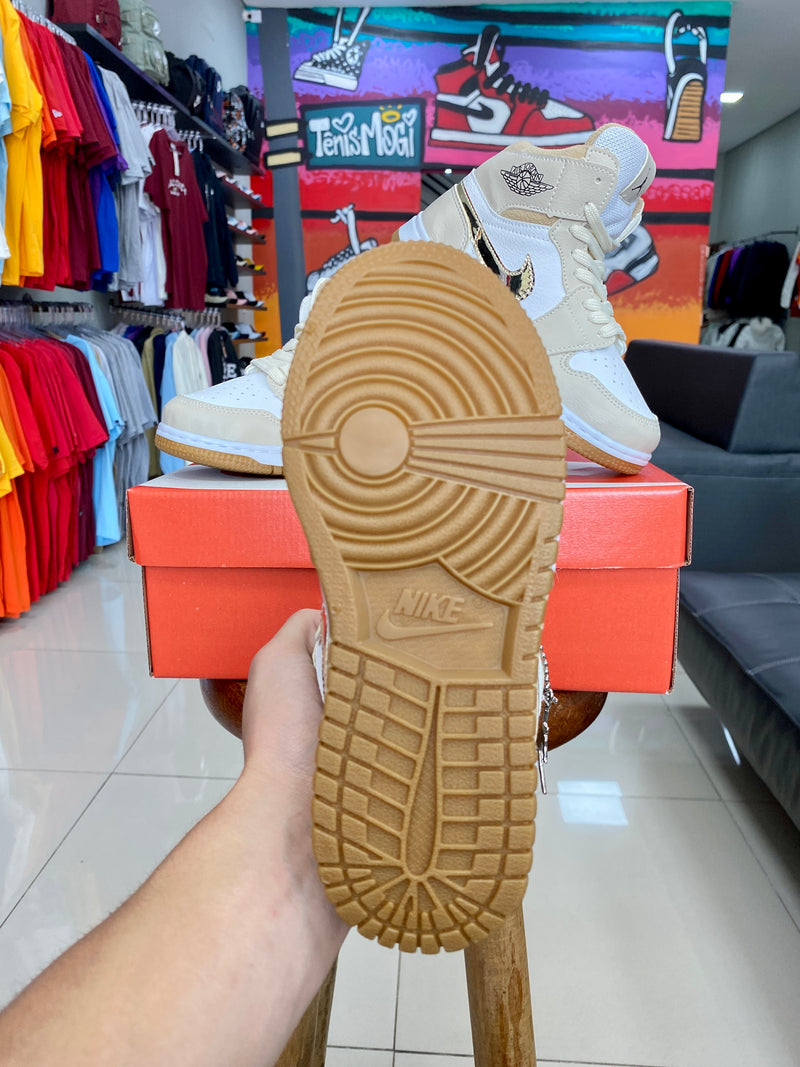 Jordan 1 Dourado Infantil