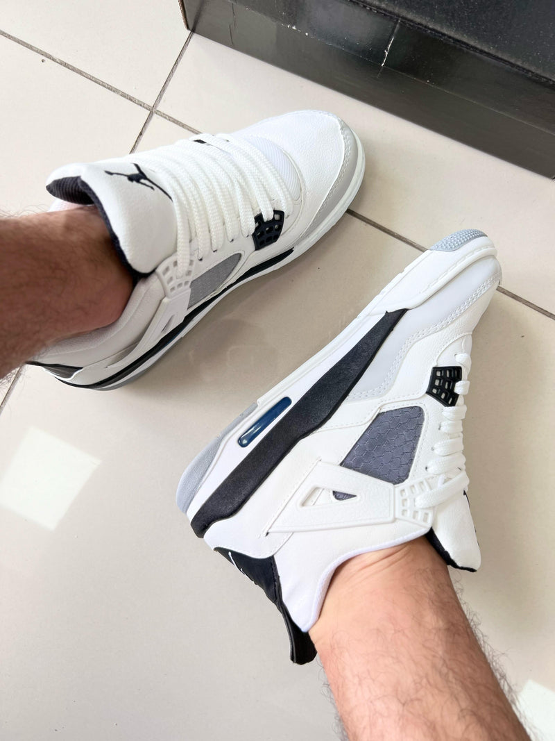 Air Jordan 4 Branco/Preto Premium
