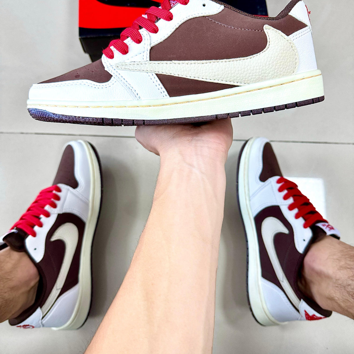 Jordan Low Travis Scott Reverse Mocha