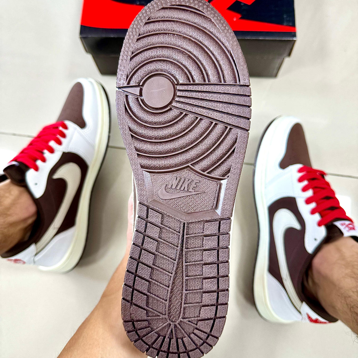 Jordan Low Travis Scott Reverse Mocha