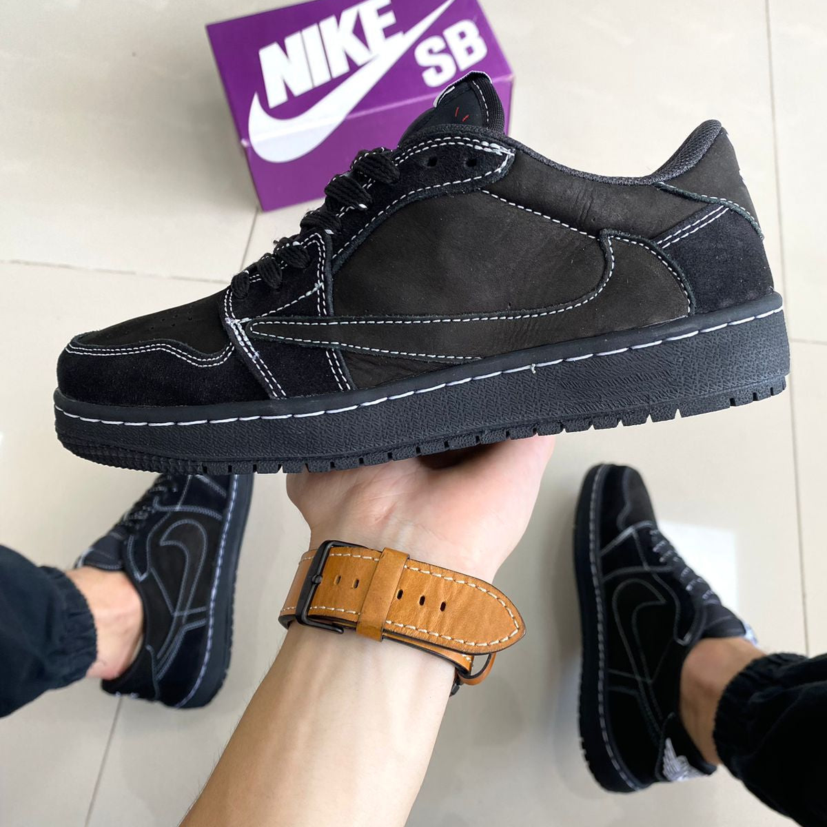 Air Jordan Low Travis Preto Premium