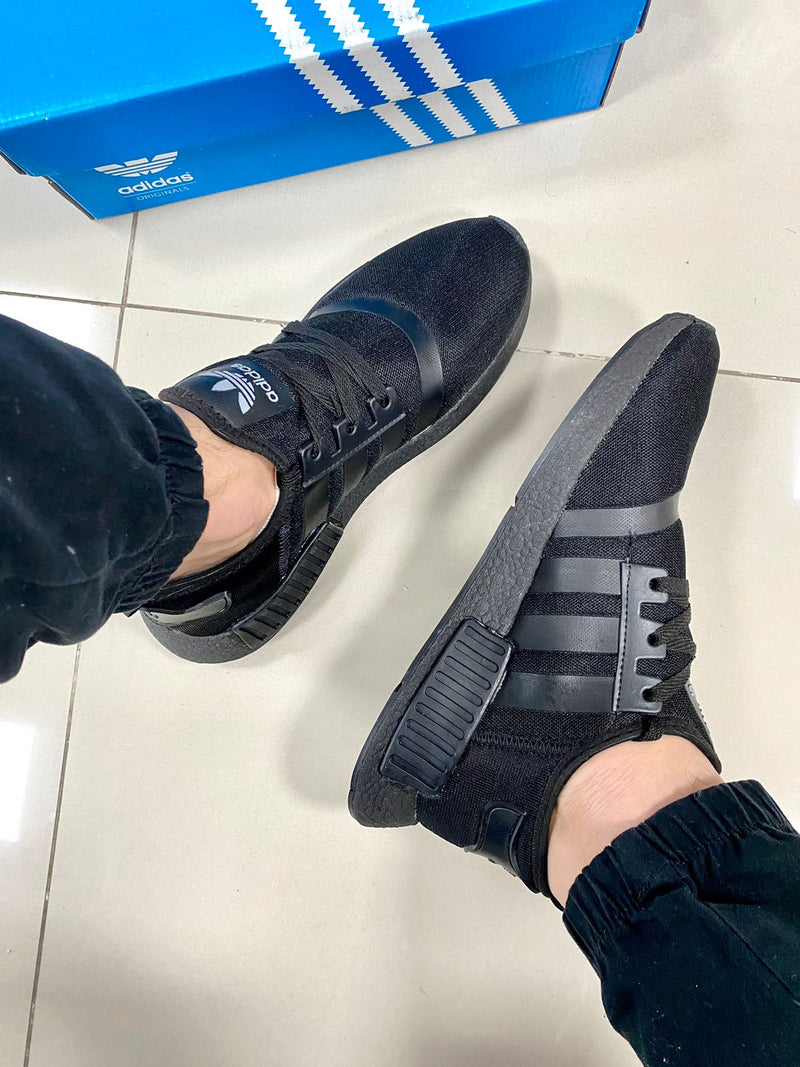 NMD Preto