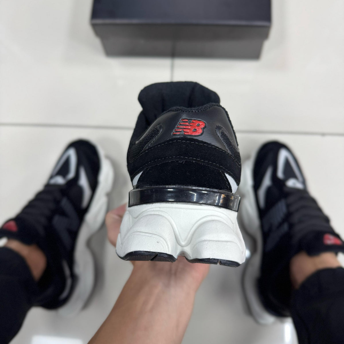 NB 9060 Preto/Branco Premium